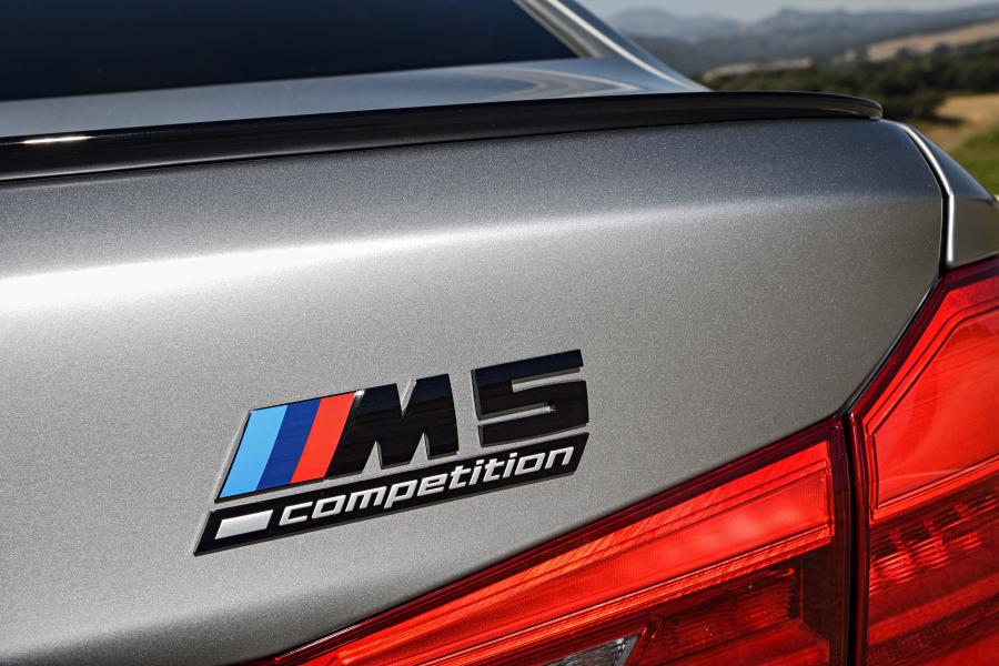 Логотип BMW M5 Competition (F90) 2018 года  (WW) (фото 130 из 151)